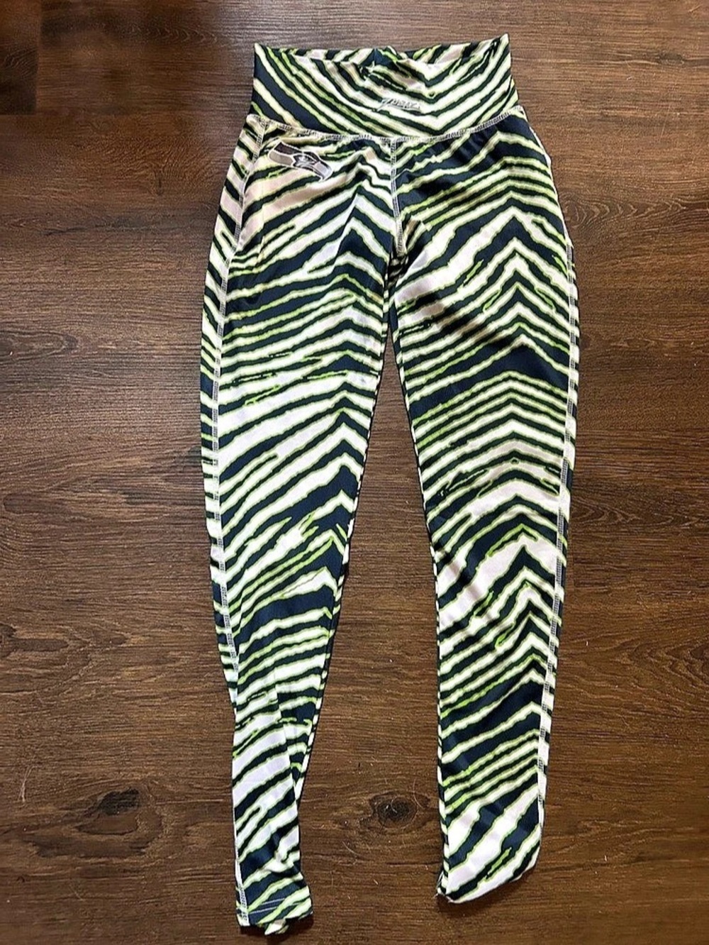 Majestic Seattle Seahawks Zubaz Leggings Green & White Small